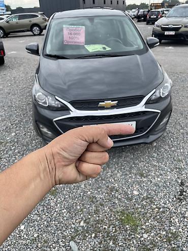 Транспорт: Chevrolet Spark: 2019 г., 1 л, Автомат, Бензин, Хэтчбэк — 2