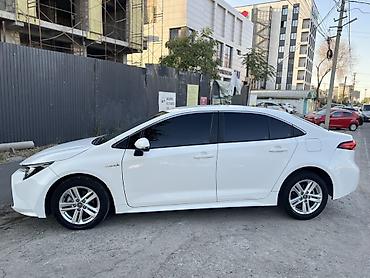 Toyota Corolla: 2023 г., 1.8 л, Автомат, Гибрид, Седан