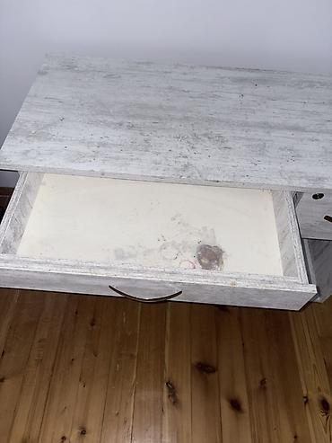komputer setup: Düz masa, Polkalı, Siyirməli, Teksturalı laminat — 5