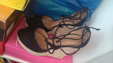 Босоножки, сандалии, шлепанцы: Басаножки — 4