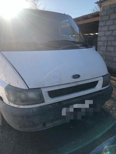 самая дорогая машина в кыргызстане: Ford Transit: 2001 г., 2 л, Механика, Дизель, Фургон