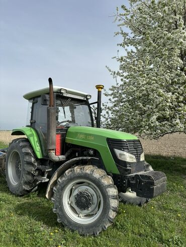 Другие тракторы: Трактор колесный с кабиной, универсальный для полевых работ. Основные — 14