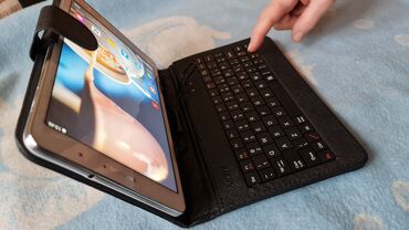 Tableti: Samsung Galaxy Tab S 8.4 + futrola sa tastaturom - Tablet sa ekranom — 1