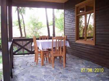 Kommersiya daşınmaz əmlakının satışı: 6 ədəd hər biri 2 otaqdan ibarət olan taxta katejIər resepşin oxran — 9