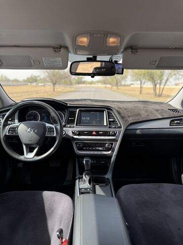 Hyundai: Hyundai Sonata: 2018 г., 2 л, Автомат, Газ, Седан — 9