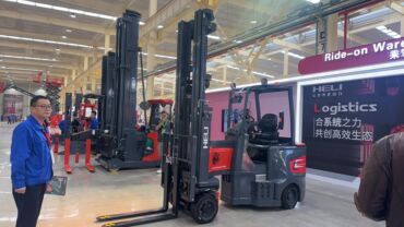 Погрузчики: Погрузчик, Вилочный — 9