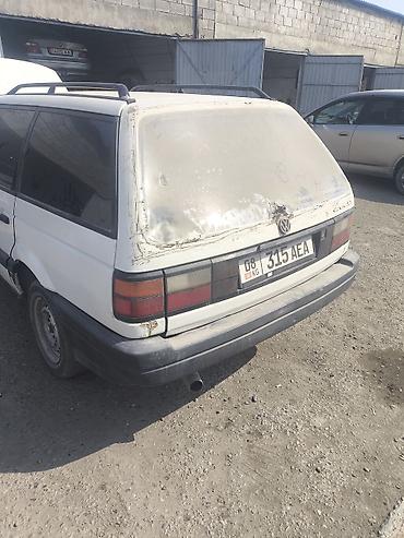 Унаа сатуу: Volkswagen Passat: 1991 г., 1.8 л, Кол менен иштөөчү, Бензин, Универсал — 6