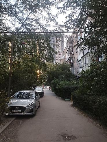 кирпичный квартира: 1 комната, 33 м², Пишпек Хрущевка, 5 этаж, Косметический ремонт — 1