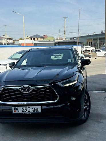 highland: Toyota Highlander: 2021 г., 3.5 л, Автомат, Бензин, Кроссовер — 7