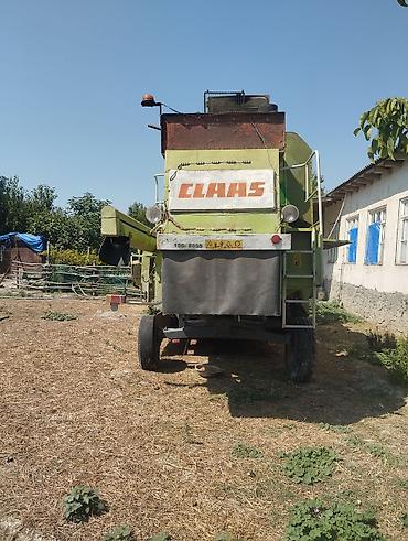 mühərrik yastığı: CLAAС biçin kombaynı – taxıl yığımı üçün tam komplekt ili 2004 işlək — 4