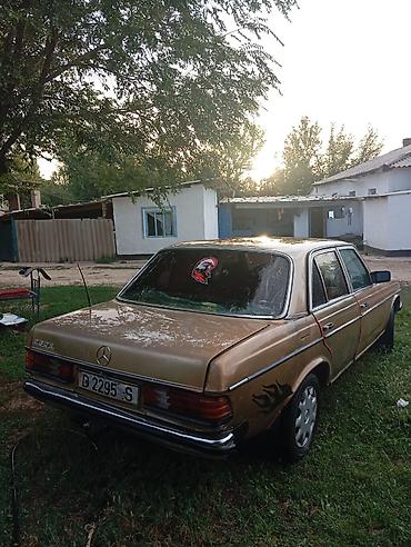 для фар: Mercedes-Benz W123: 1982 г., 2.3 л, Механика, Седан — 4