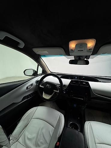 Toyota: Toyota Prius: 2016 г., 1.8 л, Вариатор, Гибрид, Хэтчбэк — 11