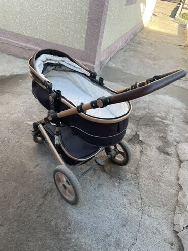 обувь ручной работы бишкек: Коляска, цвет - Черный, Б/у