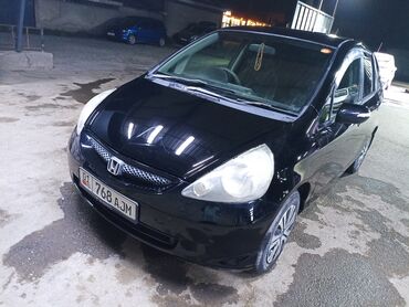 срочна сатылат машина: Honda Fit: 2004 г., 1.3 л, Автоматтык, Бензин, Хетчбек