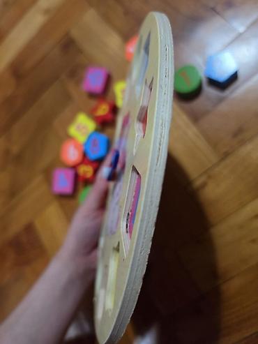deciji tablet cena: Tražiš poseban poklon za mališane? 🎁🧸 Drveni sat za učenje kroz igru — — 4