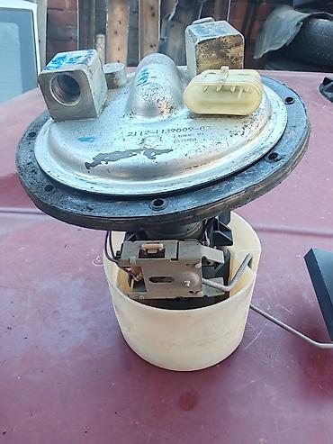Auto delovi: Pumpa goriva Lada 112 1.5 16v br.1. Polovno, ocuvano. Ruske — 16