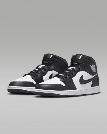 zhenskie zamshevye krossovki nike: Nike Air Jordan 1 Mid Se. Новый. Оригинал с Америки 🇺🇸. Размер 40, 7.5