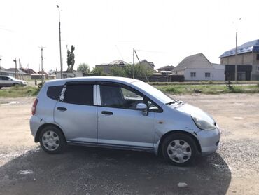 автомобиль гетс: Honda Jazz: 2003 г., 1.3 л, Механика, Бензин