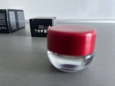Šminka: AVON sminka NOVO Avon puder NOVO Puder sa ogledalo i aplikatorom — 18