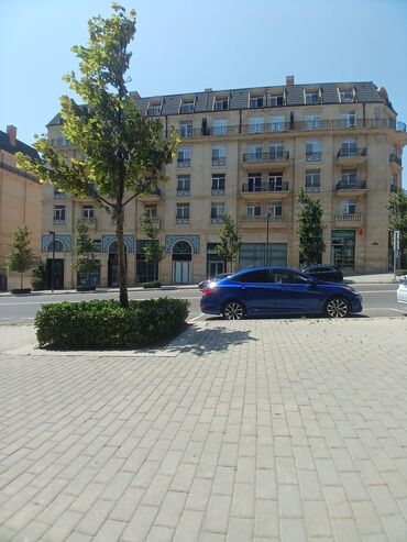 Hyundai: Hyundai Accent: 1.6 l | 2014 il Sedan — 15