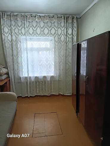 Үйлөрдү сатуу: 3 бөлмө, 2 м², 2 соток, Бишкек, Красный Строитель ж/м Кыймылсыз мүлк агенттиги — 4