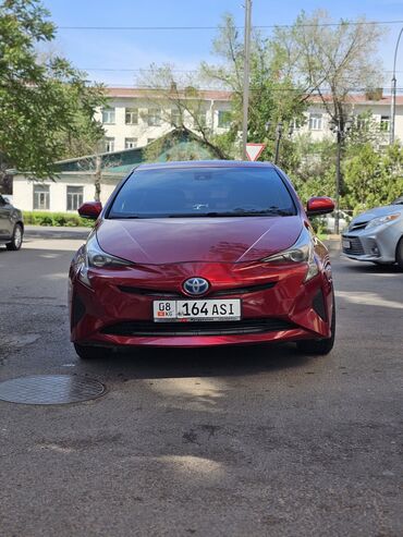 Toyota: Toyota Prius: 2018 г., 1.8 л, Вариатор, Гибрид, Хэтчбэк