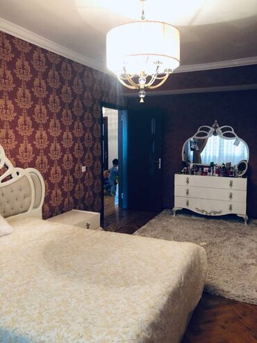 Köhnə tikili: Bakı, 3 otaqlı, Köhnə tikili, m. Gənclik, 110 kv. m -da lalafo.az — 18 Köhnə tikili: Bakı, 3 otaqlı, Köhnə tikili, m. Gənclik, 110 kv. m — 18