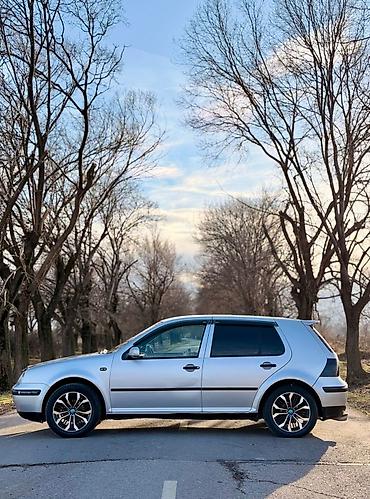 Volkswagen: Volkswagen Golf: 2000 г. — 5