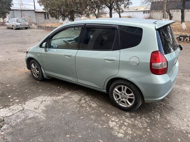 Honda: Honda Fit: 2002 г., 1.3 л, Вариатор, Хэтчбэк — 5