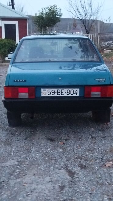 VAZ (LADA): Model: LADA Samara (sedan) Rəng: yaşıl-mavi Dövlət nömrə nişanı — 10