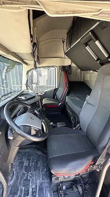 вито 2013: Тягач, Volvo, 2019 г. — 7