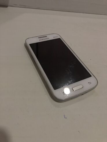 samsung galaxy s4 duos: Samsung B7722 Duos, Б/у, 4 GB, цвет - Белый