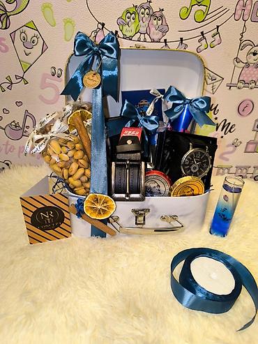 Hədiyyələr: Hədiyyə qutuları və tematik setlər - Şirniyyat qutuları: Bölməli — 25