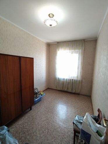 квартира с подселением для семейных: 4 комнаты, 87 м², 106 серия улучшенная, 5 этаж