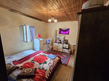 Həyət evləri və villaların satışı: Maştağa qəs. 3 otaqlı, 90 kv. m, Orta təmir — 15