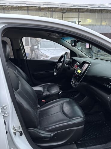 Chevrolet: Chevrolet Spark: 2016 г., Бензин, Хэтчбэк at lalafo.kg — 5 Chevrolet: Chevrolet Spark: 2016 г., Бензин, Хэтчбэк — 5