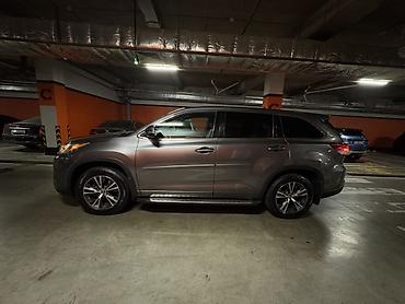 bmv x3: Toyota Highlander: 2018 г., Автомат, Бензин, Кроссовер — 7
