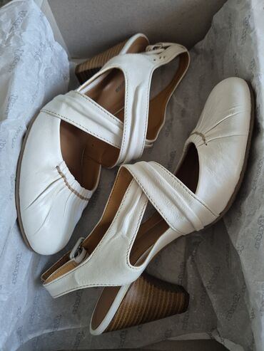 gumene čizme: Sandale, Bata, 38