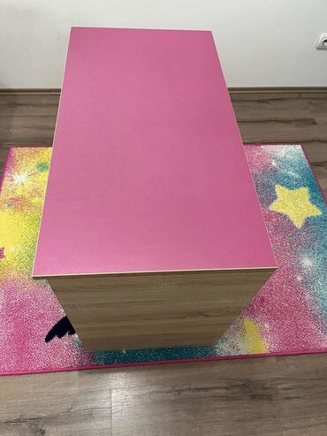 okrugli trpezarijski sto: For girls, color - Pink, New