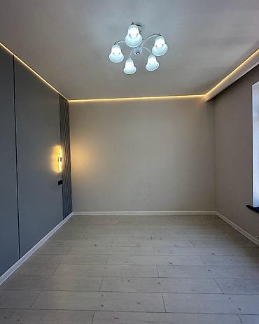 Продажа коттеджей и домов: ✨ Продаётся дом район Киркомстром Бишкек ✨ 🏡 Характеристики: • — 6
