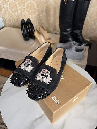 лабутен обувь: Лоферы Christian Louboutin Dandelion с шипами и вышивкой Оригинал - — 2
