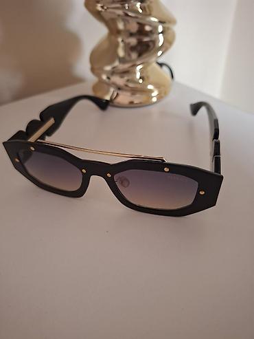 kravata boss: Versace sunčane naočare – modni model sa pravougaonim okvirom - — 1