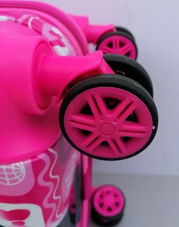 Rančevi, torbe i koferi: Dečji kofer sa likom Minnie Mouse - Dizajn: jarko roze sa motivom — 6