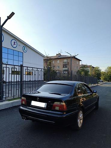 т 82: BMW 5 series: 2002 г., 2.5 л, Кол менен иштөөчү, Бензин, Седан — 5