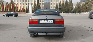 машины малолитрашки: Volkswagen Vento: 1992 г., 2 л, Механика, Бензин, Седан