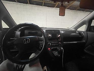 Honda: Honda Stream: 2002 г., 1.7 л, Механика, Газ, Универсал — 5