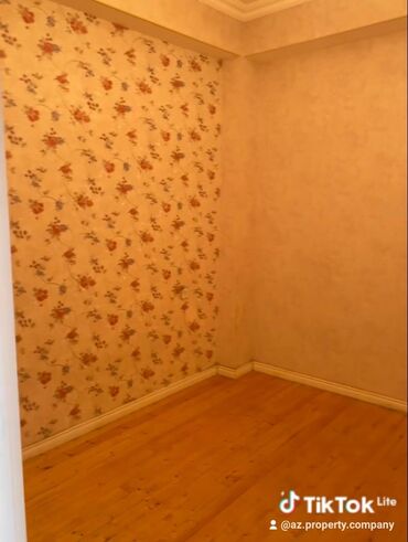 Сниму квартиру: 3 комнаты, Новостройка, 75 м²