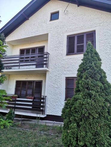 Kuće na prodaju: 224 kv. m, 6 soba — 11