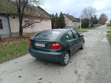Renault: Renault Megane: 1.4 l | 2002 г. 200000 km Hečbek na lalafo.rs — 2 Renault: Renault Megane: 1.4 l | 2002 г. 200000 km Hečbek — 2