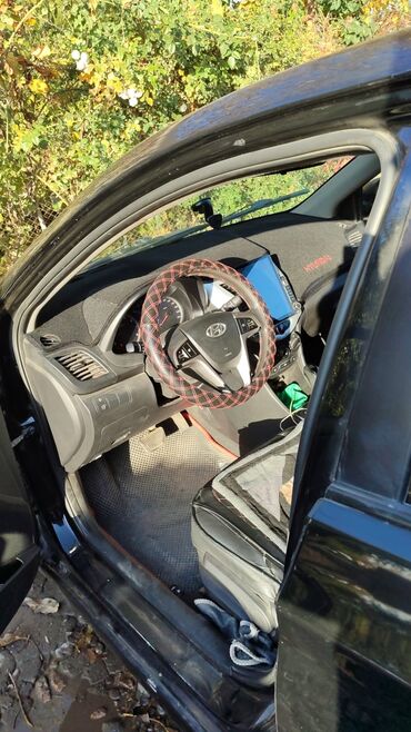 Hyundai: Hyundai Solaris: 2014 г., 1.6 л, Автомат, Бензин, Седан — 7